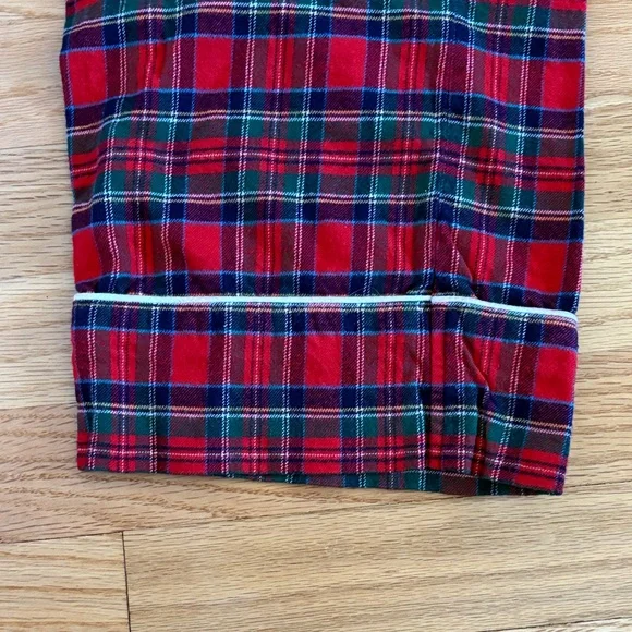 Vineyard Vines Festive Plaid Lounge Pants - Picture 4 of 5